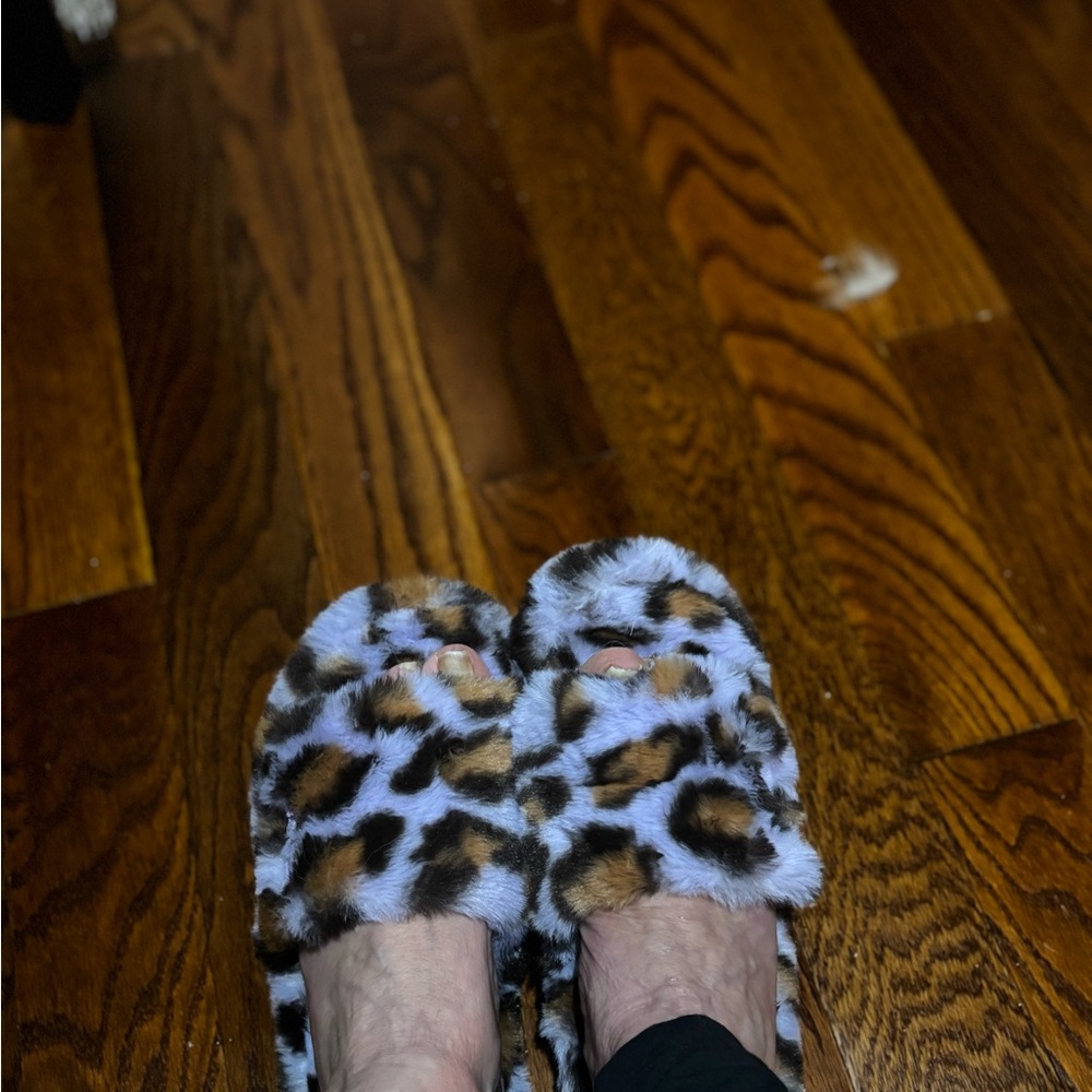 Fabletics Blue and Brown Fuzzy Slippers